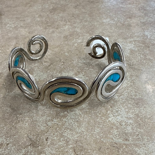 Silver bracelet with blue stones 