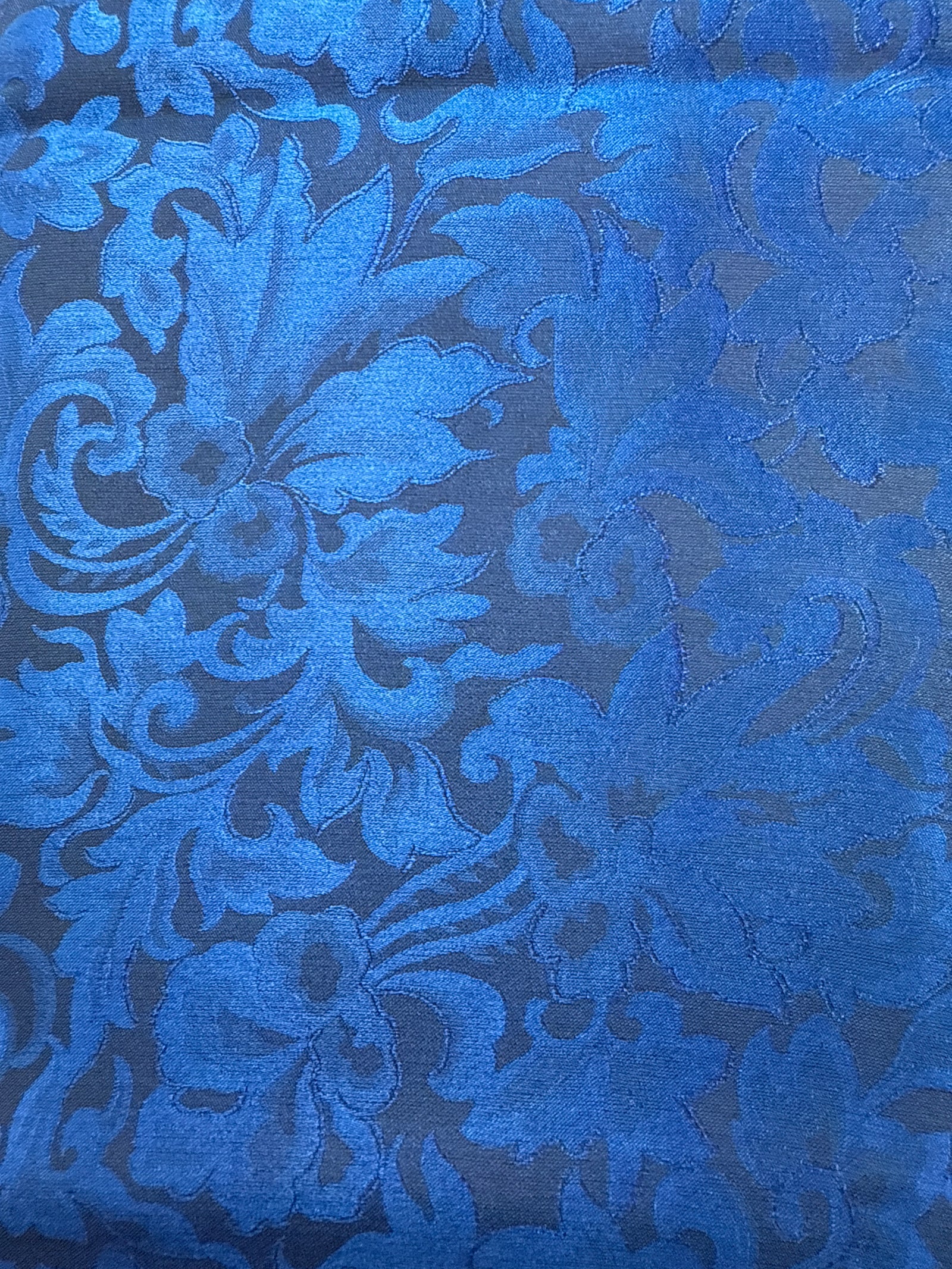Wild Rag Jacquard Royal Silk Wild Rag 44x44