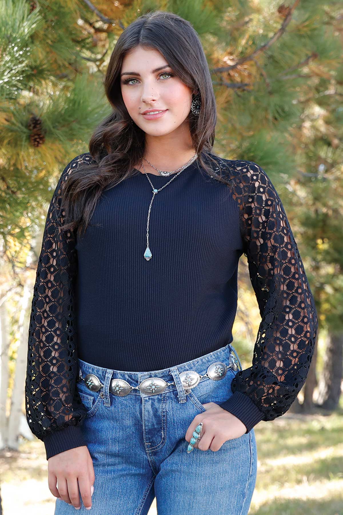 Wmn LS Raglan Black Shirt