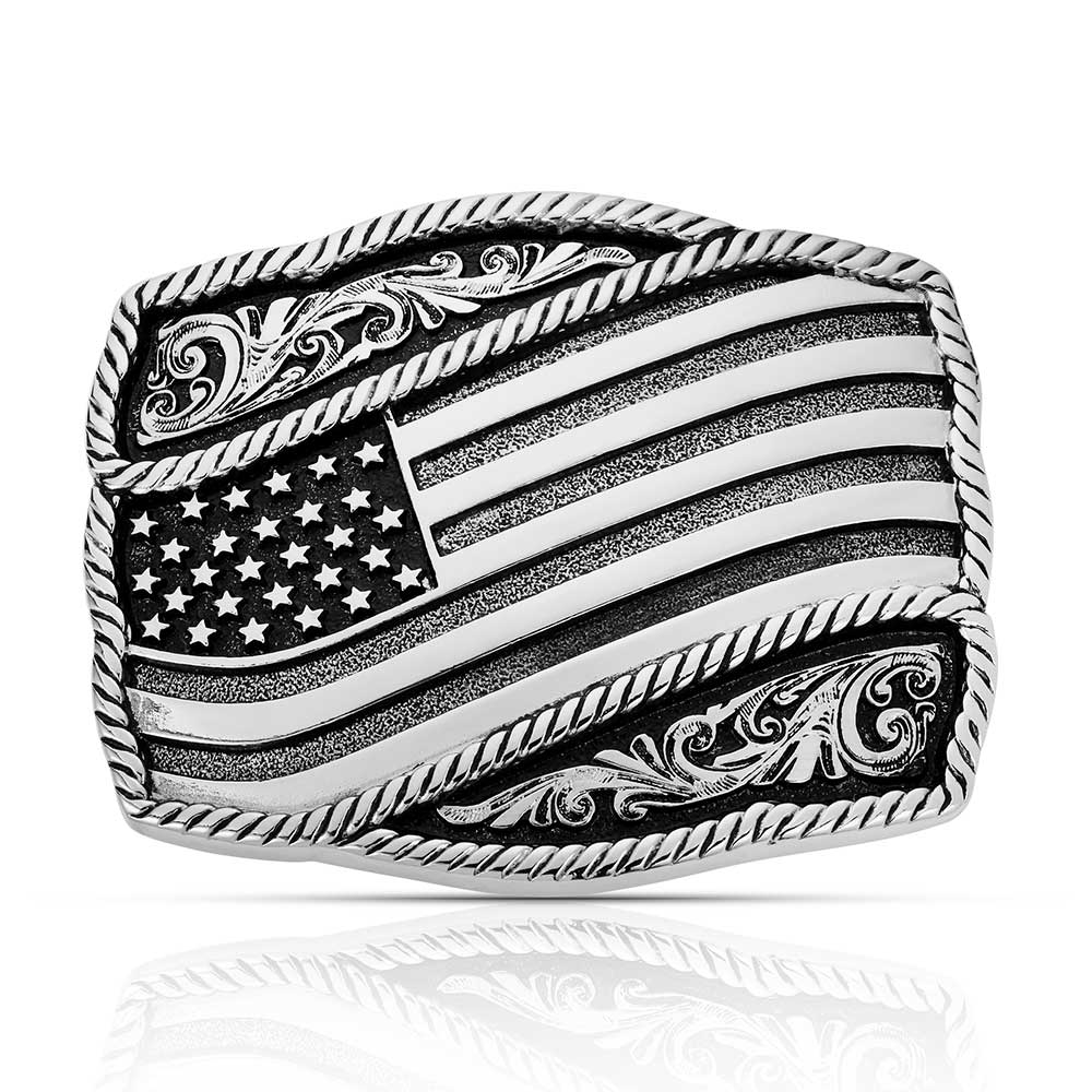 Belt buckle with American flag design 