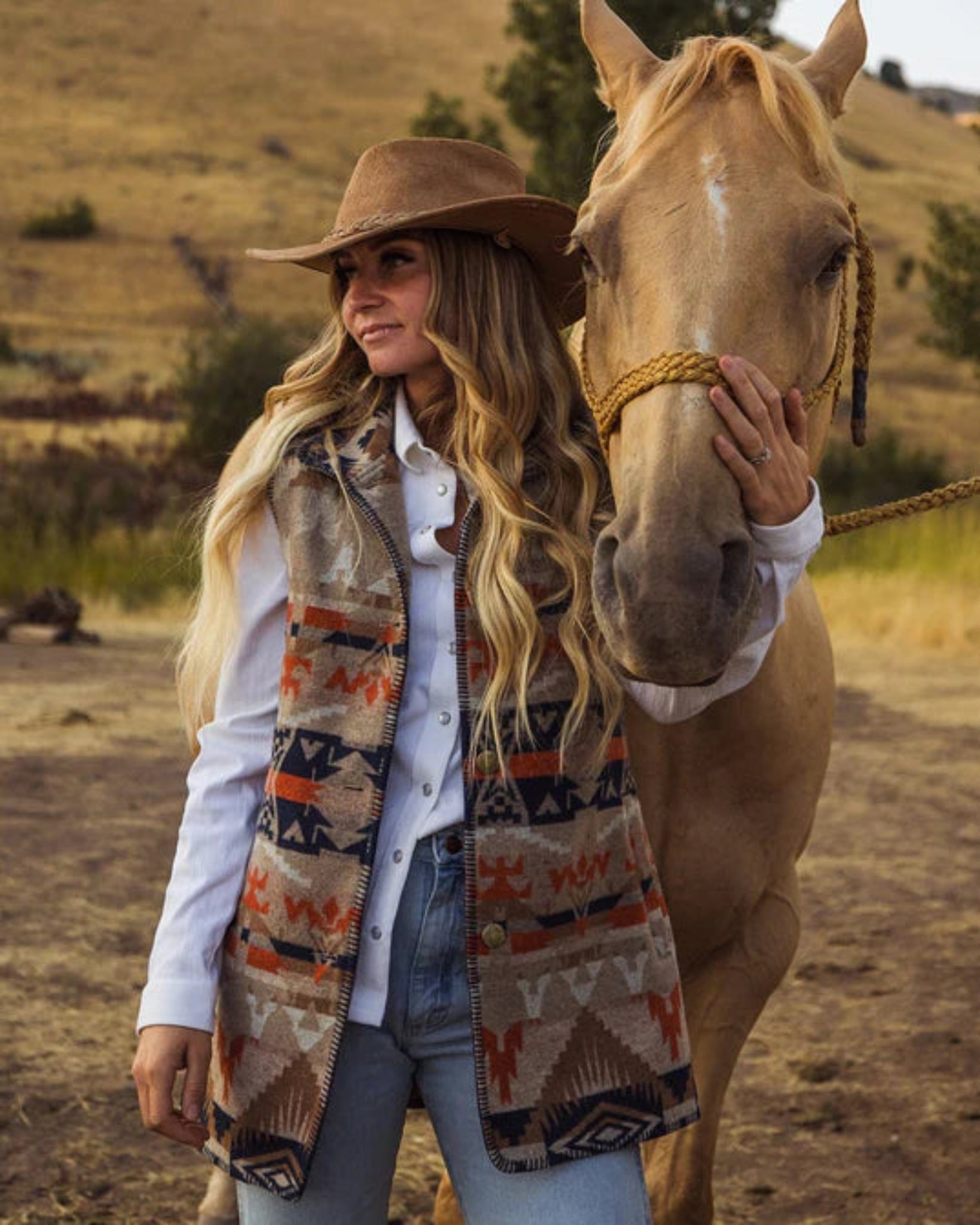 Stockard Vest made from wool-like tapestry